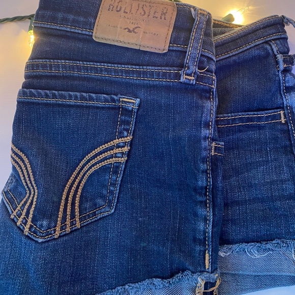 Hollister jean shorts size 3 - Picture 4 of 5
